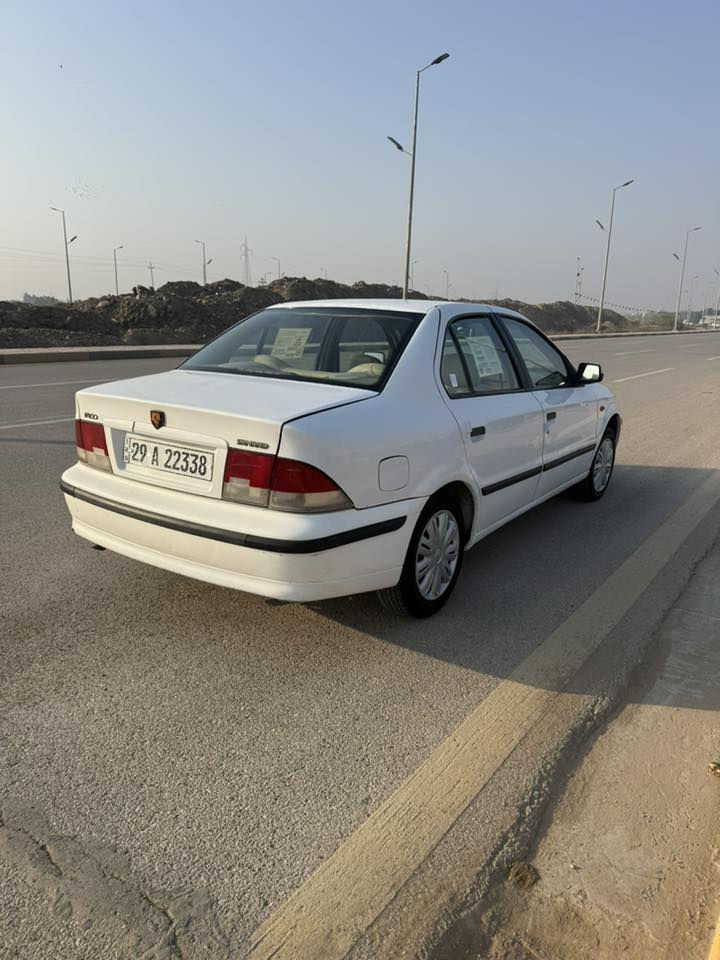 السلام عليكم 
سمند 2011  بيها مكفولة من الضربة فقط البنيد طاير السيارة باسمي رقم دولي سنوية جديدة وما ناقصها برغي السعر ٣٨ 
***********
