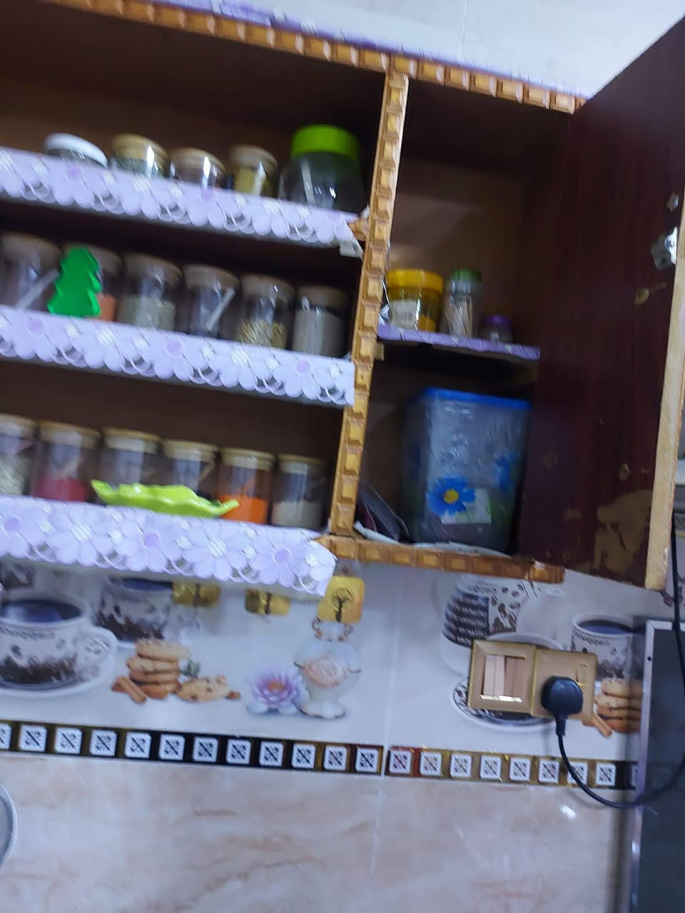 شوفو نظافه وترتيب ملحق اخو جديد ٢٥ وبيه مجال وكومدي ٢٥ الف وبيه مجال للإستفسار على الخاص


**إذا كنت صاحب هذا الإعلان وتريد حذفه لأي سبب، رجاءا أرسل رسالة إلى الدعم الفني**