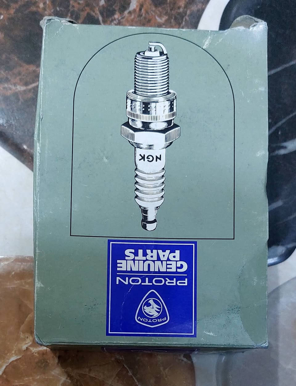 سلام عليكم 
بسبب الوعود الكاذبة اعيد نشر غراض بروتون للبيع
رنكات استندر 
يطقات استندر 
كازكيت
واشر دكشن بارد 
واشر قبق ولفات 
تدفئة سيارة كامله 
تايرات مع ويل كب استخدام شهر 
كير عادي
كيلون باب عدد 2 باب السايق والباب الخلفي الجهة اليمنى السعر الواحد 
فلتر شوته
تخم بلاكات 
فلتر دهن 
وايرات بلكات 

         الشراي يتصل على هذا الرقم***********
