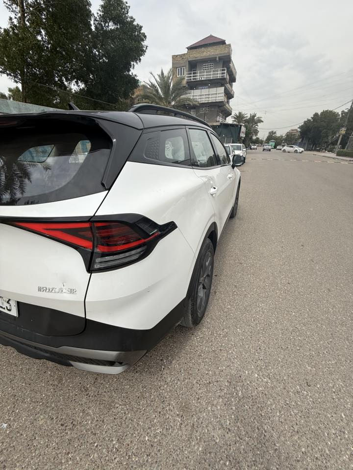 السلام عليكم
للبيع كيا سبورتج موديل 22 هايبرد 2 colour رقم بغداد وارد صيني ماشية 36 وقابل للزيادة
اربع كامرات
شاحن وايرليس
مري شفط
داخل جلد ابيض
بانوراما
شفتات ستيرن كامرة عند الاشارة
مقاعد امامية تدفئة تبريد ومقاعد خلفية تدفئة
اوتو ستوب واوتو هولد وهاند بريك دكمة
رادار امامي جانبي خلفي 
تحديد مسار وقيادة الية 
صندوك كهرباء
لايت زنون متحرك وكشافات LED
كير ماوس
شاشة كبيرة متصلة
مانع انزلاق
محرك 2000 دوش المرغوب

بيها 3 رصعات بسيطة وعلى وضعها مامعدلة بالصندوق الخلفي والباقي كله كفالة

السعر المطلوب 19500$ وبيها مجال حك الجية
مكاني بغداد 
للاستفسار الاتصال 
***********
