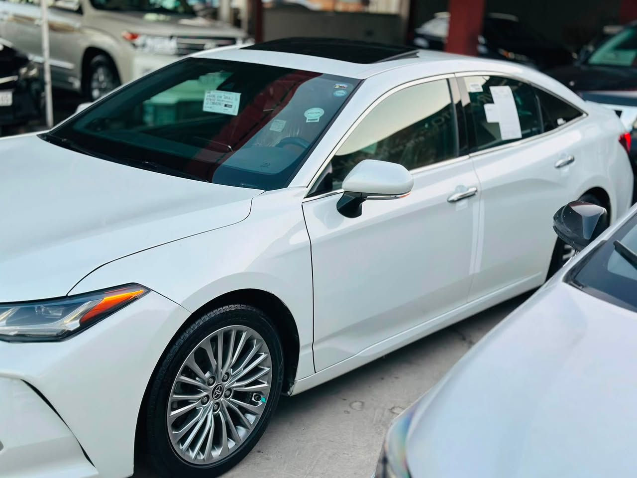 ماشاءللە🤍
‏‎‏ 
Toyota Avalon 2022 Limted 
سفری شەریکە دەرەجە یەکە مانگی ٥ 
‏‎ فوول فوول مواسەفات ناو قەیسی  
 2 بەسمەی شەریکەی لەگەڵایە   
‏‎گاعی و ئەشیای بیلادی هەمووی لەگەڵە ✅
78 :000km رۆشتووە بەشەرت 

‏‎فوول فوول مواسەفات ۱/۱
‏‎( ،، مۆبایل شەحن ،، داتاشۆ ،، ڕاداری پێش و دوا ،، ڕاداری لاکان ،، ئۆتۆ هۆڵد ،، کامێرا„ ڕاداری ۳٦٠  ،، بەصمە ،، سڵاید ،، کوشن جلد ،، زینۆن ،، کوشن سارد و گەرم زۆر زۆر مواسەفاتی تر ..) 

‏‎گێڕ و مەکینە بەشەرتی یەک مانگ نەکراوەتەوە سەوت و دوکەڵ و بوخاری نیە ... ✅

‏‎٤ تایەی لۆکی بیلادی لە ژێرایە 
‏‎پێش و دواو دەبڵ بەشەرت 
‏‎سەنەوی و ڕەقەم  و هەزەی تازەیە .. وەکالەت و تەحویل بەشەرت 
‏‎خەلەلی کارەبای نیە بەشەرت  
دەعامی بۆ دەعامی بە شەرت

سەیارەکە یەک درگای لای سایەقی بۆیاخە بێ ناوگرتن دوپەڵە تەعدیلی هەیە 
‏‎شوێن : سلێمان
نرخ:307 وەرەقەو مەجالێکی کەم💸💸
ژم:*********** وەتس ئاب ڤایبر لەسەرە

