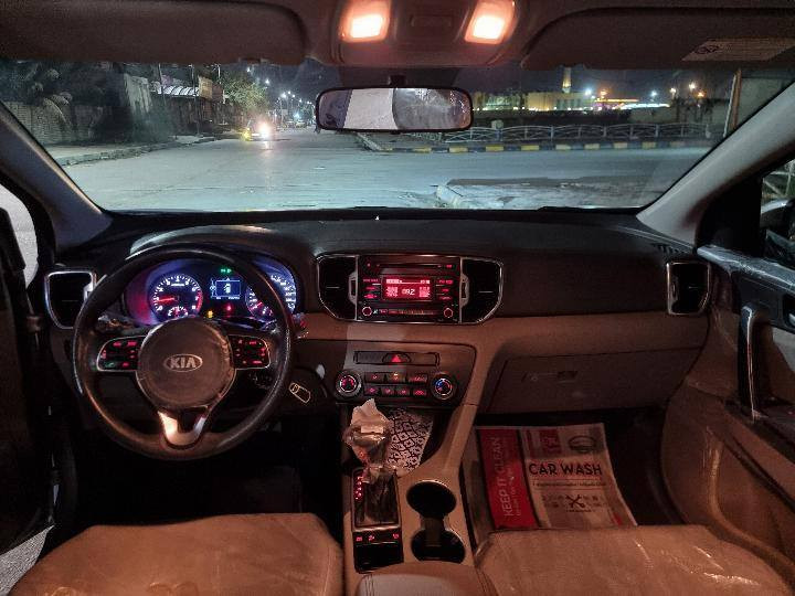 كيا سبورتج خليجي 2018
سياره برغي نقص مابيه 
تخم تاير حداديه أمامي خلفي
صيانه كامله عليه 
موصفات 
تحكم استرين اشاير مري تحكم مري شاشه اعطال بجم زنون عالي ناصي مانع انزلاق اوتو هولد وبعد موصفاته معروفه 
ملاحظه ( صبغ جاملغ أمامي وبنيد فقط) جاملغ أثر جراد 
رقم واسط بسمي تحويل ثاني ويم 
الأستفسار 📲 ***********
عنوان🏢 ألكوت مركز الكوت
