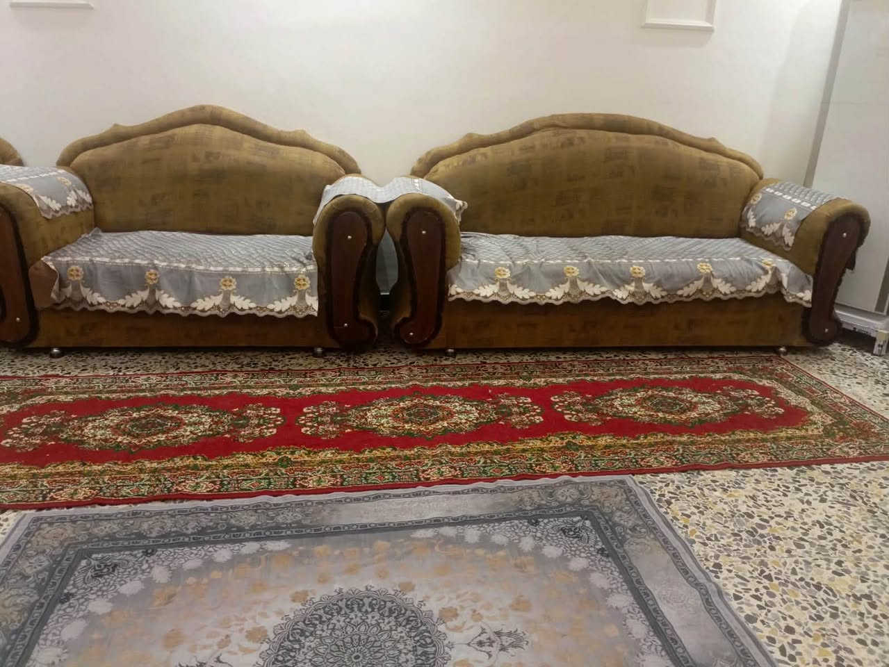 تخم كلش نضيف وخشب ثقيل مو سوكي السفتج طبقتين نضيف كلش سعره 300وبي مجال  10مقاعد


**إذا كنت صاحب هذا الإعلان وتريد حذفه لأي سبب، رجاءا أرسل رسالة إلى الدعم الفني**