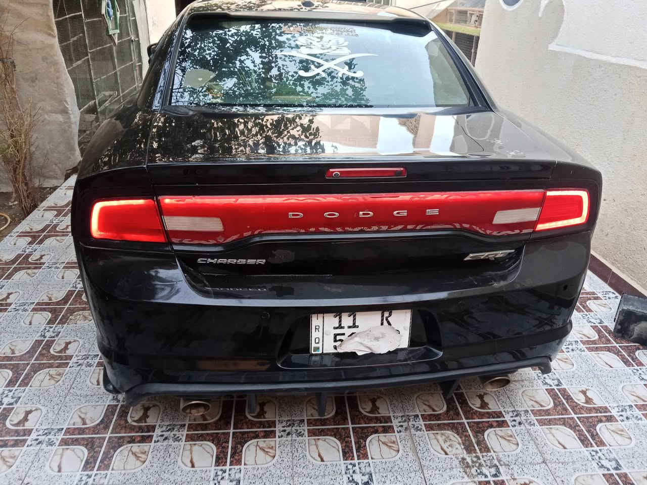 شارجر موديل 11 
رقم بغداد انكليزي ب اسمي سنويه ل 31
مكينه 3600 ظررها جاملغ امامي وبنيد مبدل مكفوله من العيب الشرعي وبيها طخات بسيطه والباقي شوف العين 
مراوس ب اوبتيما 10 أو النترا23 
للاستفسار الاتصال على 
***********
***********
