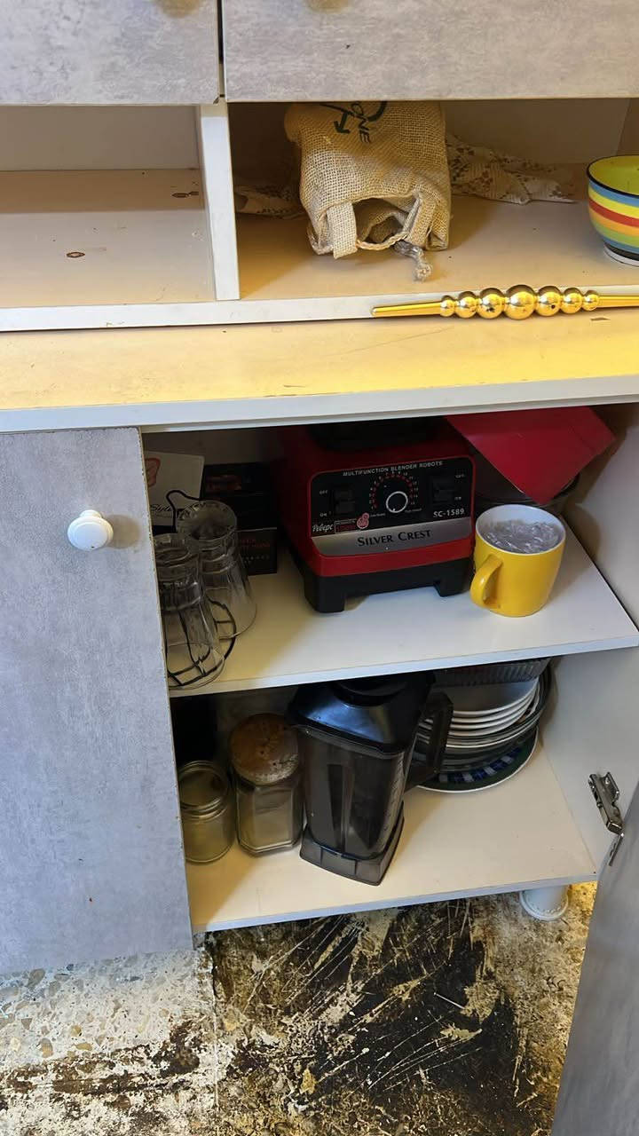 كاونتر تركي اشدي اف تركي 3قطع على متر ونص آخو جديد كربلاء الحر *********** سعر 395 الف كربلاء, العراق
