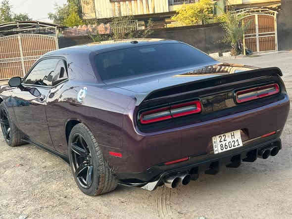 دوج تشالنجر موديل 2022  5.7. R/T كير عادي 

ماشيه38  الف ميل
سسبنشن كامل srt
اكسل +كير وكلج srt 
هدرز srt +شوته موبار رياضيه
راديتر srt +دبل مروحه +ولف حماوه ريسنك 82
دوس جانبيه ولحيه اماميه ودفيوزر بيانو بلاك
اويل كاج كوستم بنفس لون السياره 
مواصفات نص فول -شاشه وسط
حادث جاملغات الاماميه صبغ والبنيد بي بارد 
بدون ايرباك 
صور الحادث مرفوقه بلمنشور
السعر ١٩٠ 
مكاني بغداد 
***********
