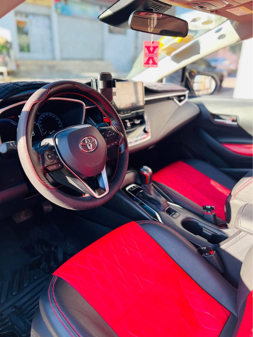 الاسلام عليكم 
كورله هايبرد 2024
بحالت الوكاله سياره جاهزه
ماشيه 14 الف كيلو رقم نينوى
سياره فول موصفات 
كشنات جلد كهرب 
ردرات محيطه كامره 360 
توقف ذاتي سياقه ذاتيه 
تحديد مسار 3 وضعيات قياده. 
ما عدا الهايبرد فتحت سقف 
وبعد بيها موصفات 
سعر 158 مجال بسيط
*********** موصل, نينوى
