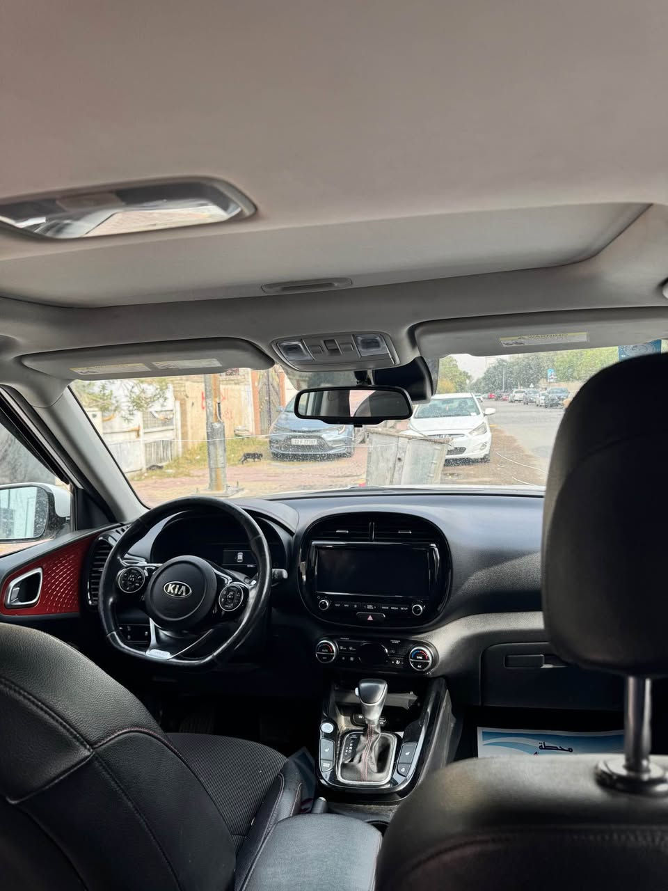 كيا صول  (2021) بغداد
 جيتي لاين
لون ابيض ابيض صدفي مويز
مواصفات 1/1
مكينة 1600 توربو دبل كزوز:
داتو شو بالدشبول:
بصمة:
فتحه:
ستيرن جلد حرف D:
تدفة كشن :
تدفة استيرن:
كشن السايق كهربأي:
كشنات جلد؛
لدات بالبوب وبالسماعات 7 الوان :
ويل كب كروم عالي حجم 18 :
بك لايت لد:
اشاير بالمري :
 رادار بل مري
شحن لاسلكي :
سستم صوت هارمن كاردن مرعب :
شاشه كبيره:
 كامره حساس :
تشغيل عن بعد:
ماشية 75ميل:
انظمة قيادة سبورت نورمل ايكو سبورت:
مكفون من صبغ فقط تكحيل  موضح بل منشور
بكان سياره بغداد منطقة الصالحية
سعر 165 بيه مجال
رقم *********** بغداد, العراق
