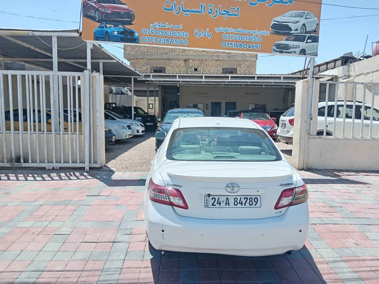 السلام عليكم ورحمة من رخصت الادمن كامري موديل ٢٠١٠ كفاله عامه امريكيه جديده ماشيه ٩٧ الف السياره جديده وكفاله عامه بيها بس بارد ب جاملغ امامي بدون نقص برغي رقم دهوك رقم وسنويه وهزه كله جديد قبل شهر تقريبا ترهم بيع وترهم مراوس حسب القناعه رقمي *********** السعر ١٢٥
