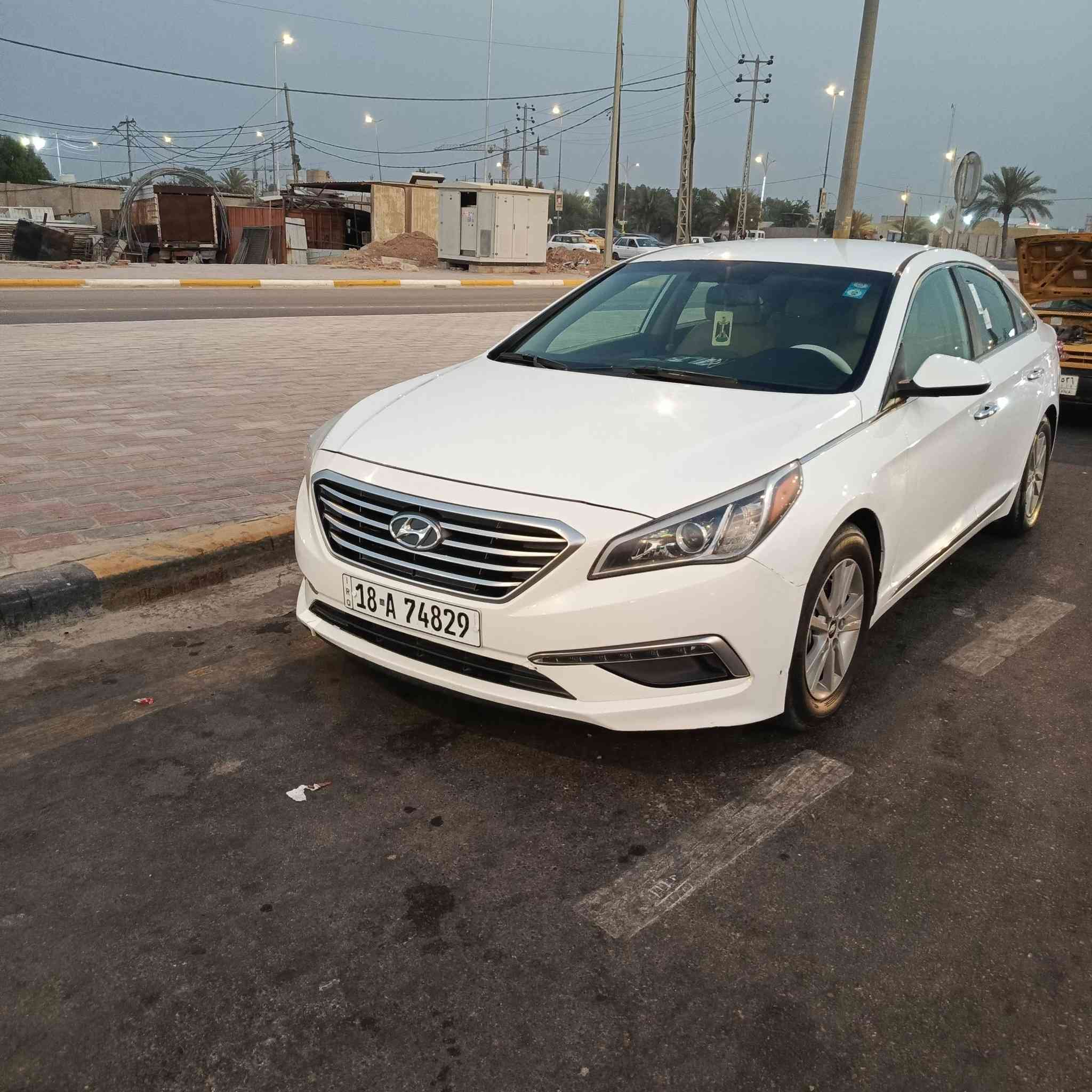 سلام عليكم
للبيع سوناتا امريكيه موديل  2015
حادث چامغ أو قبق جنطه السعر /127 أو بيه مجال قلبل
مكان كربلاء الحسينيه 
للاستفسار ***********
مامتواچد ع الفيس
