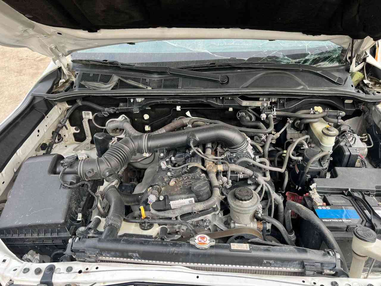 بيكم هايلوكس فور ويل رقم بغداد جديد اوتماتيك فول مواصفات شاصي كفالة مكينة وكير مابيهن شي شغالة وتمشي بيها حادث موضح بالصورة مكان بغداد *********** ثاني ***********
