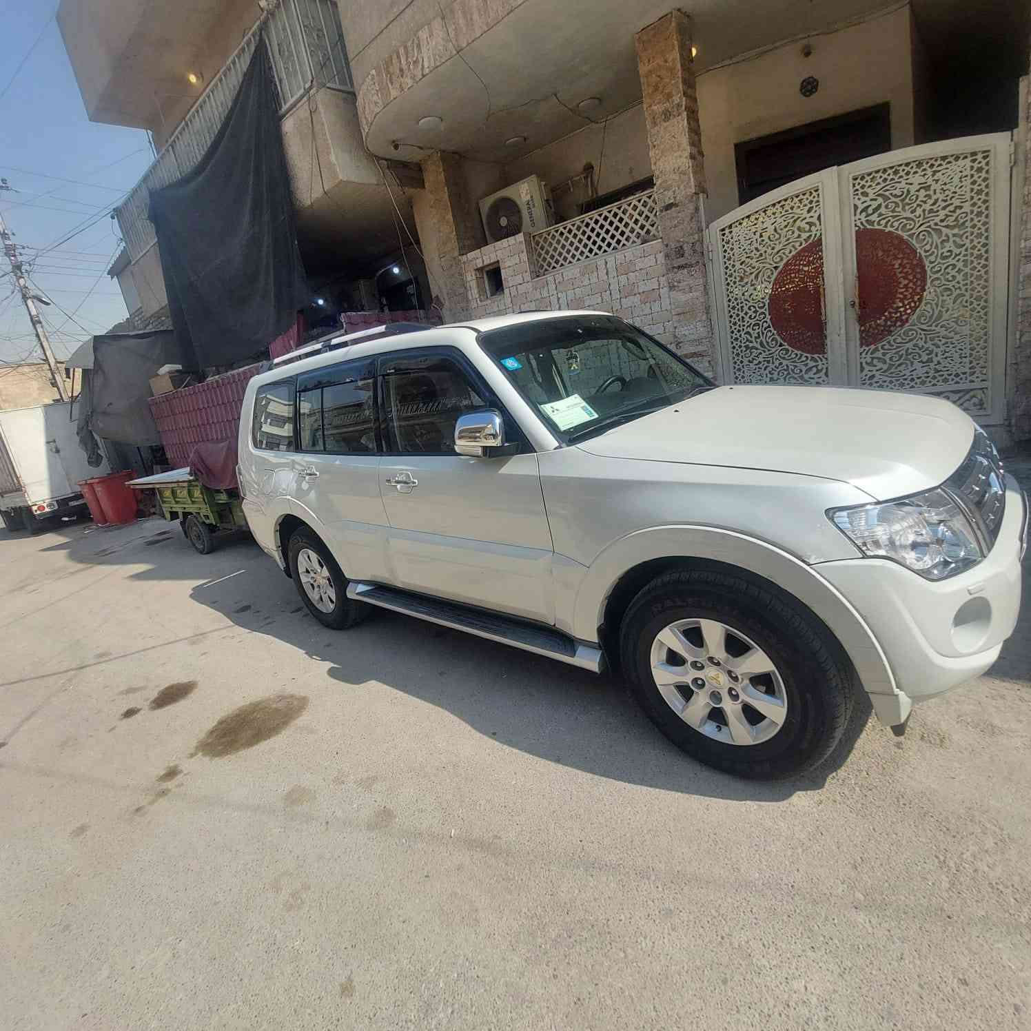 سلام عليكم
باجيرو 14 فول مواصفات تبريد 3 قطع خلفي أمامي ثلاجه سياره رقم بغداد بسمي تحويل ثانيوم حجم المحرك 3500 المرغوب سياره خير من الله ما تصرف لها الف  مكان للسياره بغداد الجديده رقم *********** اريدها ب 160 وبيها مجال
