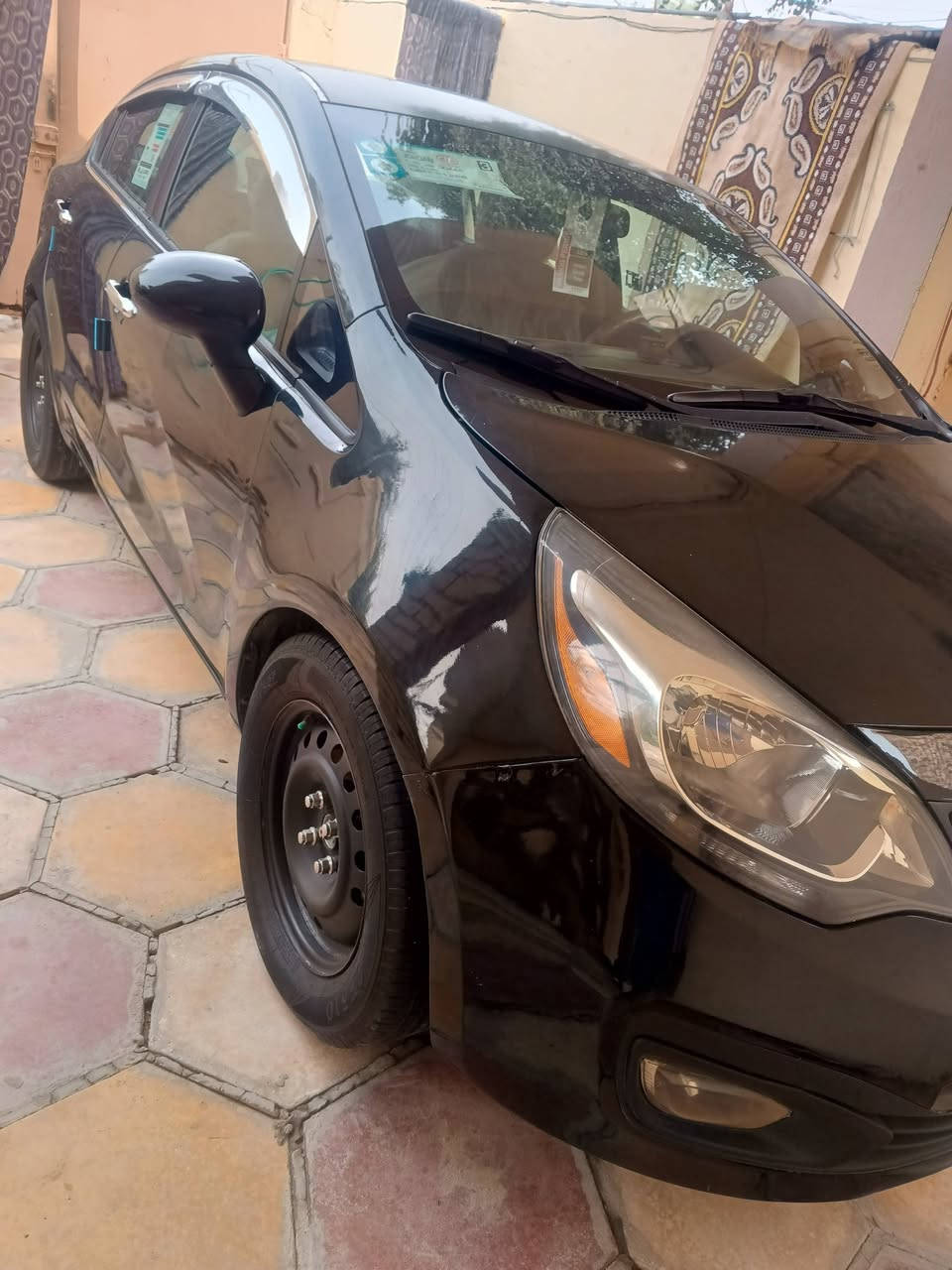 اخوان بيع مستعجل السعر 70 كيا ريو موديل 14 امريكي gDi رقم بغداد انكليزي سنويه 2031 مصبوغة حزام اثر جراد حادثها طخه بالدعاميه وشويه من الجاملغ جة اليمين حدادية 70 بالميه تبريد شغال سونار ماعندي تروح تفحص وتقتنع مكاني نجف اقصاد مابيع مو شراي لاتعبني تعال وشوف وقتنع رقم الهاتف *********** وات ساب اكو خاص اكو
