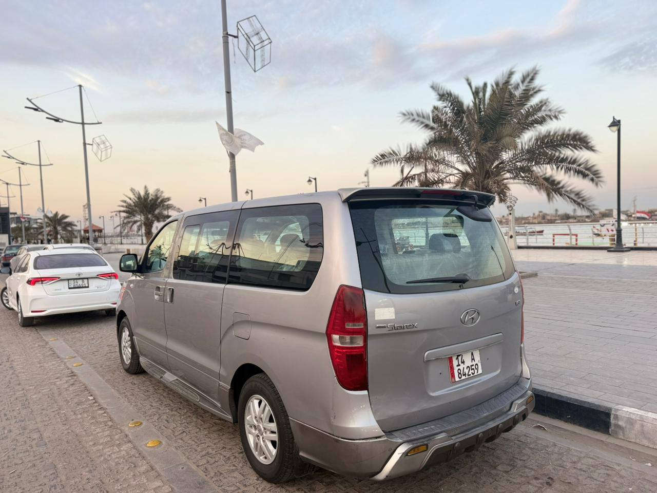 سلام عليكم ستاركس البيع 17 دبلو   نص بنص  سياره كفاله فقط صفحت العبري صبق شبر الحزام الجوه ولباقي كفاله كير مكينه حدتده تبريد تدفئه  السعر 230 وبيه مجال الشراي مكاني البصره الهارثه كرمت علي ***********
