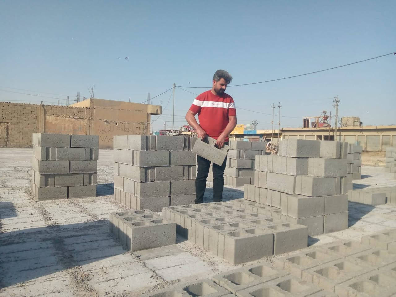 يتوفر لدينا جميع قياسات البلوك
***********
***********
***********
