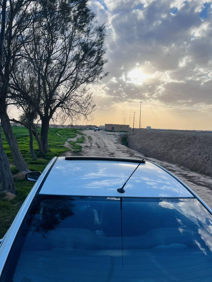 السلام عليكم
اكسنت خليجي 
2012
لون ابيضّ 
رقم سليمانيه تحويل او وكاله مباشر 
فتحه سقف اشاير بالمري منفذ تايبسي منفد أواكس 
ماشيه 240km
محرك 1600كير صدر دبلات امامي خلفي تخم تاير 
صبغ نص جاملغ خلفي  +ربع جاملغ امامي رش فقط بدون حادث 
السعر اتصل الخاص مفتوح 
مكان السيارة صلاح الدين قضاء العلم 

‭0771 867 6389‬
***********
