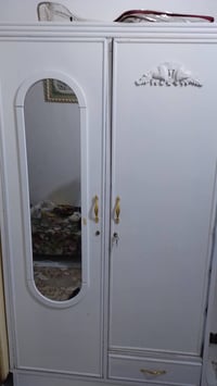 غرفة شبابية • خشب عراقي • الدورة