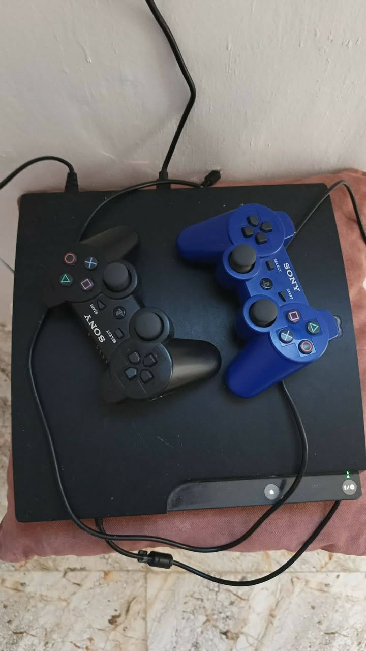 بلي ثري سلم مهكر ويا جوستكات ثنين و٧ العاب gta v وبيس٢٠١٨ وباقي ألعاب كامل ملحاقته جهاز مفتوح شرط تجي تفحصه وتقنع بي وتاخذه وتروح سعره ٩٥ الف


**إذا كنت صاحب هذا الإعلان وتريد حذفه لأي سبب، رجاءا أرسل رسالة إلى الدعم الفني**