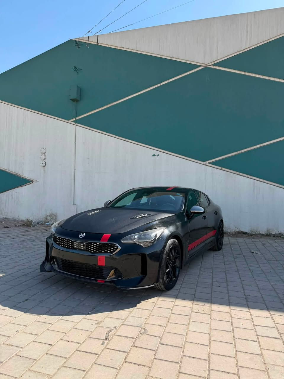 السلام عليكم 
للبيع kia stingar 
موديل 2022 
معوقين 
محرك 2500 تيربو 
Gt  فول مواصفات 
سيرفس كامل وما بيها اي شي جاهزه من كل النواحي 
حادثه نفس ممبين بالصور 
السعر ١٥٠$ وبيها مجال  
للتواصل ***********
