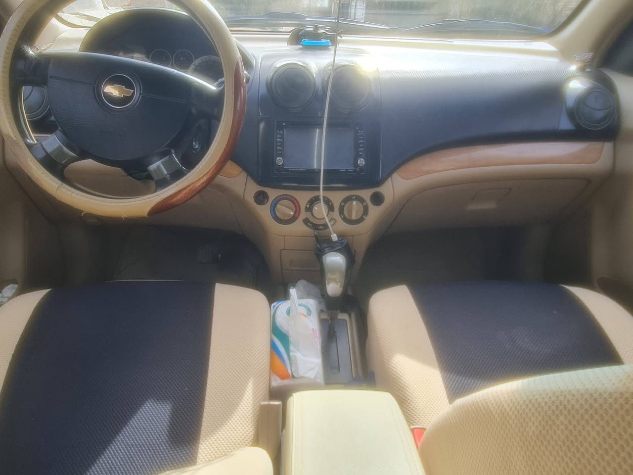 السلام عليكم 
افيو ٢٠١١
ضرر جاملغ امامي 
سياره بأسمي
رقم بابل
سنويه ٢٠٢٩ 
نظافه خير من الله
***********
