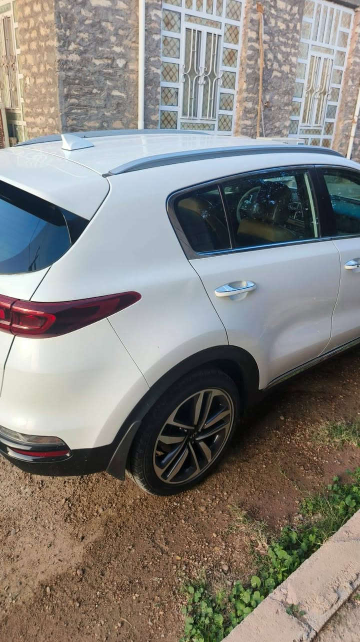 سياره كيا سبورتج ٢٠٢١ بصمه
كير محرك مكفول شركه 
صبغ كشنات سبير شركه 
تدفئه تبريد شركه.. العنوان 
الرمادي.. الحبانيه.. ناحيه السلام... السعر والاستفسار الاتصال على الرقم
***********
