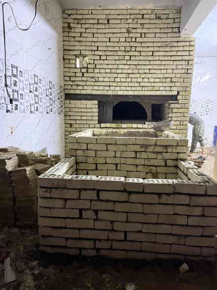 بسم الله الرحمن الرحيم 
يالله اسحاق وحسنين الكواز لبناء افران الصمون وافران البيتزا وتنانير الخبز وتنانير المندي 
مواصفات الفرن الصمون 
اولا كرك ستاوا كامل من اول صمون الى اخر صمونه 
ثانيا شرط حماوه الفرن جيده جدا بدون اصراف في الوقود 
ثالثا العركجين نشتغله بطين 
رابعا طابوك حراري تركي الاصلي شرط 
خامسا نعطي قياسات للفرن بحيث يعطي ستاو كامل للصمونه 
سادسا. باب الفرن من الوزن الثقيل ذمه
سابعا. مده العمل يومين 
يوجود لدينا كوادر مختصه في عمل الافران 
ثامنا ضمان الكوره ٣٠ سنه 
تاسعا. يوجود لدينا صيانه مجانيه للافران كل سنه احنه نتحمل كافه احتياجات الفرن 
             نعمل في جميع محافظات عراقنا الحبيب
هاي مهنتنه ومهنت اجدادنه 30 سنه في بناء الافران 
هاي ارقامنه واسعارنه مناسبه جدا
ارقامنه
***********
***********
