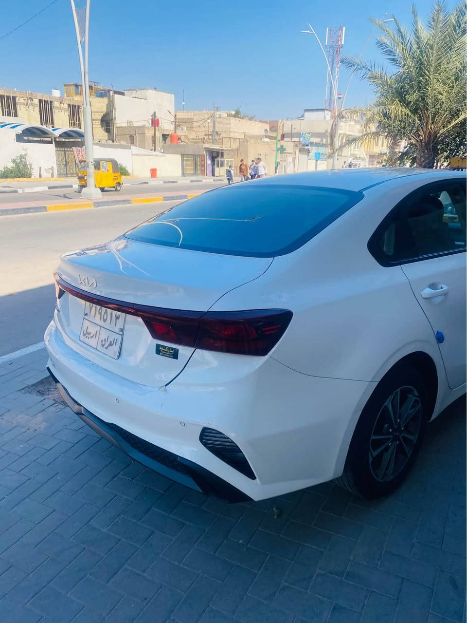 السلام عليكم ورحمة الله وبركاته سيراتو خليجي للبيع موديل 2022 رقم أربيل السياره كفالة عامه كير ومكينه وحدادية استخدام شخصي راعيها موظف مكينه 1600 المرغوب 
السعر 163$
البصره حي الحسين شارع الطاگ *********** البصرة, العراق
