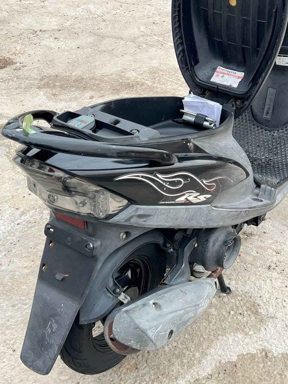 سلام عليكم دراجات البيع كلهن بلاد ٤٩ ما عدهة الوردية ٦٣ هم بلاد راديتر السعر خاص الرقم ***********
