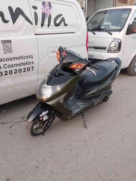 سلام عليكم سكنس فحل نوزل خطين بوشه 59 
دراجه شلعه ومعدل تاكل الكاع بيها كلجات wf نقص قبق هندر بس دراجه متعوب عليها لون مميز سعر800 وبيها مجال عنوان زعفرانيه جسر ديالى القديم ***********
