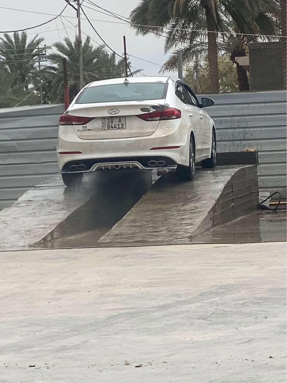 النترا 17 امريكي سياره كير محرك تبريد خير من الله سياره مال جناي 
سياره بيه تكشير وهذا الموديل مال النترا كوله كشر ظرر امريكا جاملغ الايمن مبدل وبيه باب السايق بيه تعمير وصبغ اثر ظربه ابودراجه سياره مناسبه بنسبه للموجودات بالسوك سياره بابل باسمي تحويل ثاني يوم السعر 105 السياره عيبه بس التكشير 
*********** المحاويل, بابل
