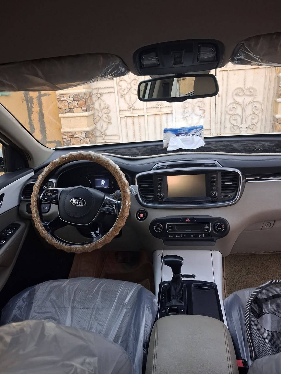 السلام عليكم
سورنتوا 2019 خليجية شكل ال2020 فول مواصفات عدا البانوراما 
مكفولة من الصبغ والفتح والتبديل عدى بارد موضح بصورة 
سته سلندر مكينه 3.5 مكفولة وكير مكفول
بصمة تشغيل بصمة ابواب 
7 راكب 
3 قطع تبريد 
5 كامرا دواره 
حساس امامي خلفي 
مري شفط اشاير ب المري 
شاشة جبيره كاربلاي 
فول تحكم ستيرن 
3 انظمة قيادة 
سايد بريك بصمة 
جنطة كهرباء 
كشنات جلد وكهرباء السايق والبصفة 
لايت زنون 6 عدسات لد امامي خلفي 
ويل كروم 
رقم بغداد الانكليزي الجديد تحويل ثاني يوم 
الاستفسار  ***********

السعر235$ بيه مجال
