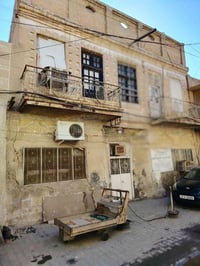 قطعه من دار للبيع المساحة 110.5 متر واجهة ٥ متر عنوان الاعظمية محلة ال...