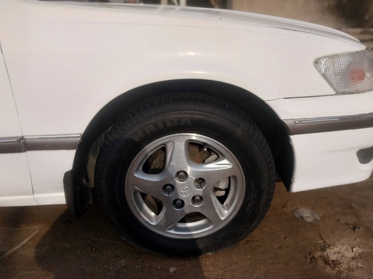 سلام عليكم 
نعيييد النشر بسبب الوعود الكاذبه .

سيارة مارك ستيشن موديل ٢٠٠٠ سيارة جاهزه من كلشي كهربائيات شغاله مكفوله من كلشي تايرات تخم جدد مكفوله كصه نقل جثة والضربة القوية مصبوغ صبغه جماليه فقط .

سيارة غرفتها جديدة ونظيفه من كلشي تبريد شغال . مكينه وكيري مكفول ...

السعر : ٧٣ بيها مجال 

العنوان : البصرة كرمة علي .

الرقم :  ***********
