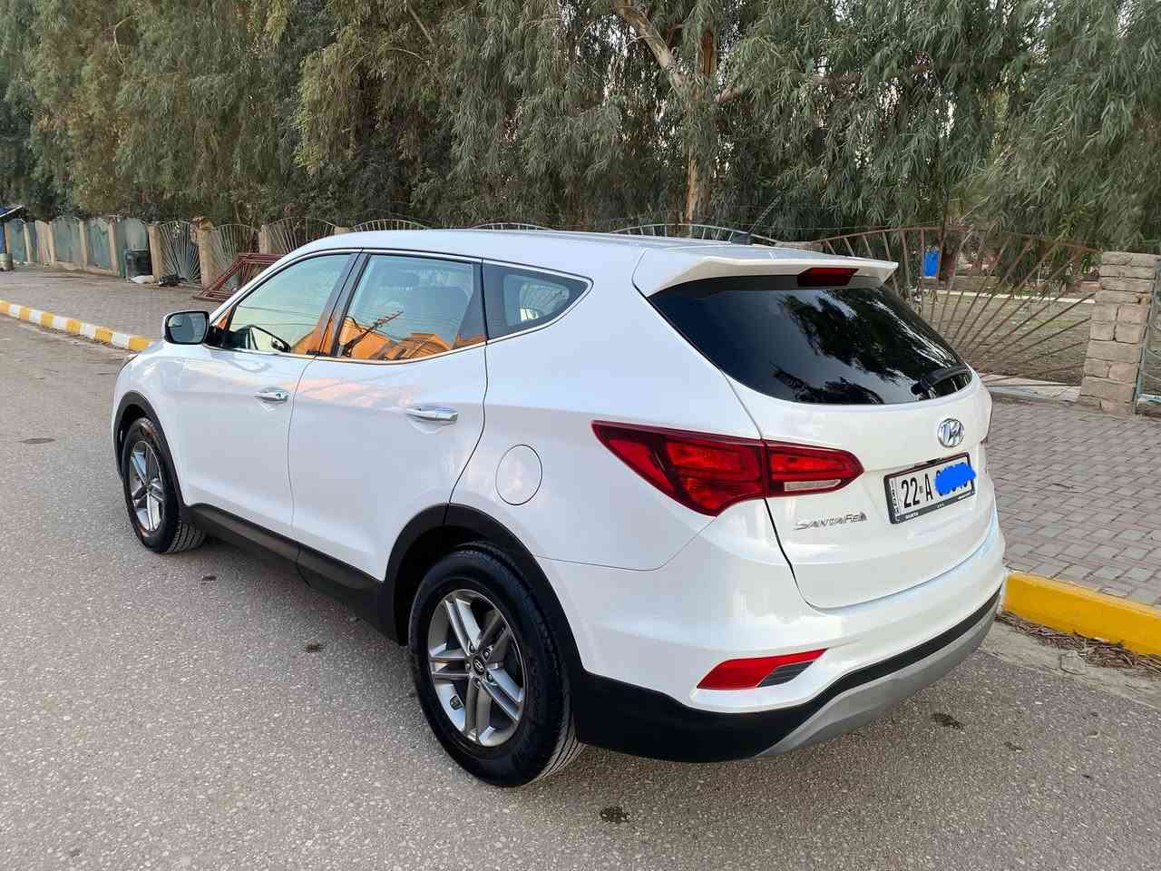 السلام عليكم
للبيع سنتافي  2018  وارد امريكي ضرر بنيد بدون دواخل 

يعني  بيه صبغ قطعة واحدة 

صور الحادث مرفقه مع الصور 

مواصفات سبورت

تحكم ستيرن كامل 

شاشه وكاميرا    داخل لونين 

كير اوتو  ومحرك شرط ما مفتوح يعني على وضع الشركه 

السيارة حلوة وجديدة جاهزة من كلشي مابيه نقص   ماشيه 71 

رقم اربيل دولي سنويه جديدة يعني شرط التحويل 

السعر 167 وبيه مجال الشراي يخابر 

***********
