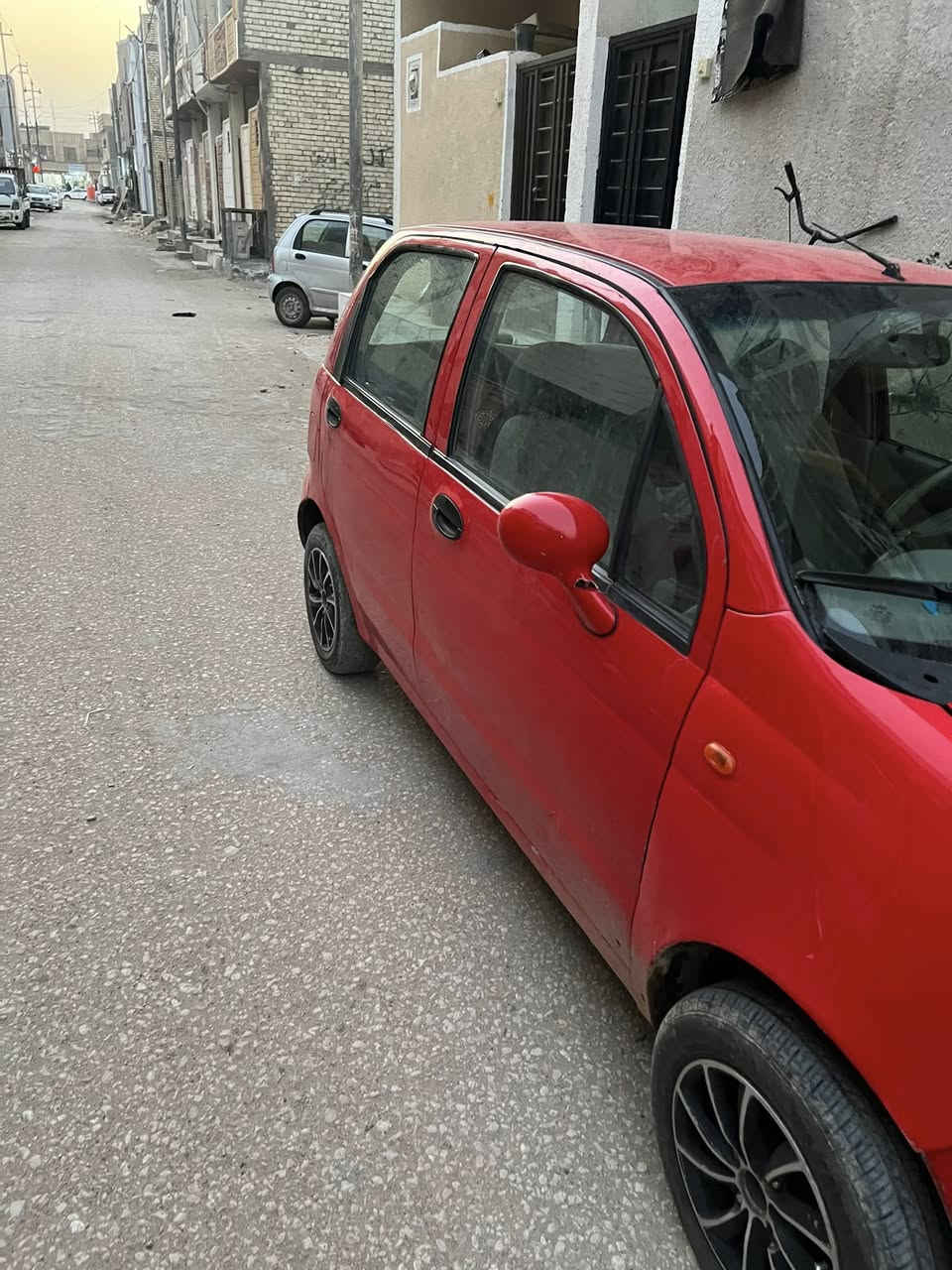 السلام عليكم كيو كيو 2012حمراء نضيفه
للاستفسار ***********
