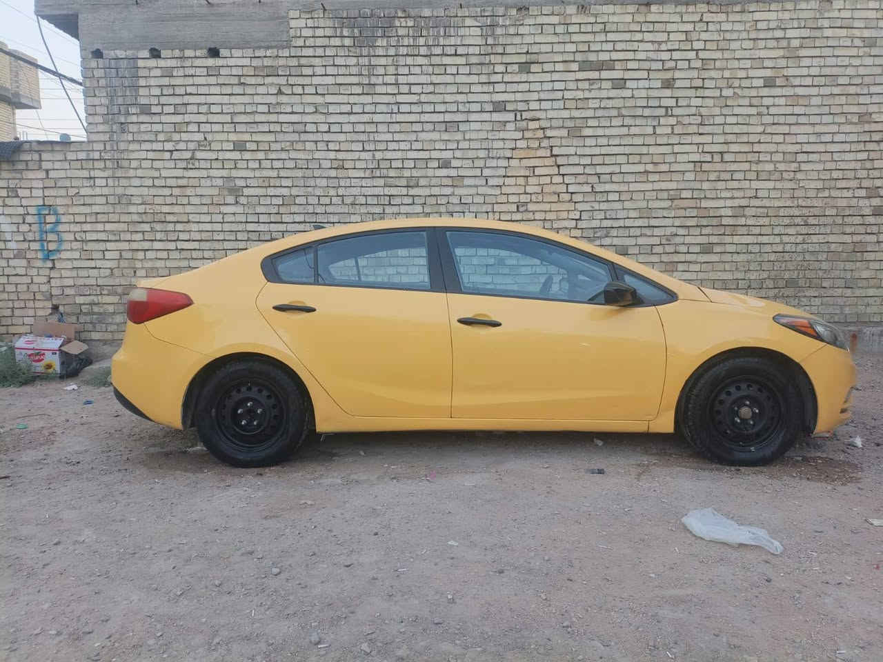 بسم الله الرحمن الرحيم
السلام عليكم 🤍
فورتي موديل 2016 بغداد
محرك 1800 دوش
ضرر: التبديل جاملق وبنيد
السعر : 105$ 
المكان : بغداد العبيدي

"الصور باللون الاسود الحادث بالولايات المتحدة "

رقم التواصل متوفر واتساب :
 ***********
