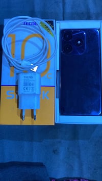 تلفون تكنو سبارك 10سي التلفون كامل ملحقات شاحنه و كارتون و كفر ذاكره 1...