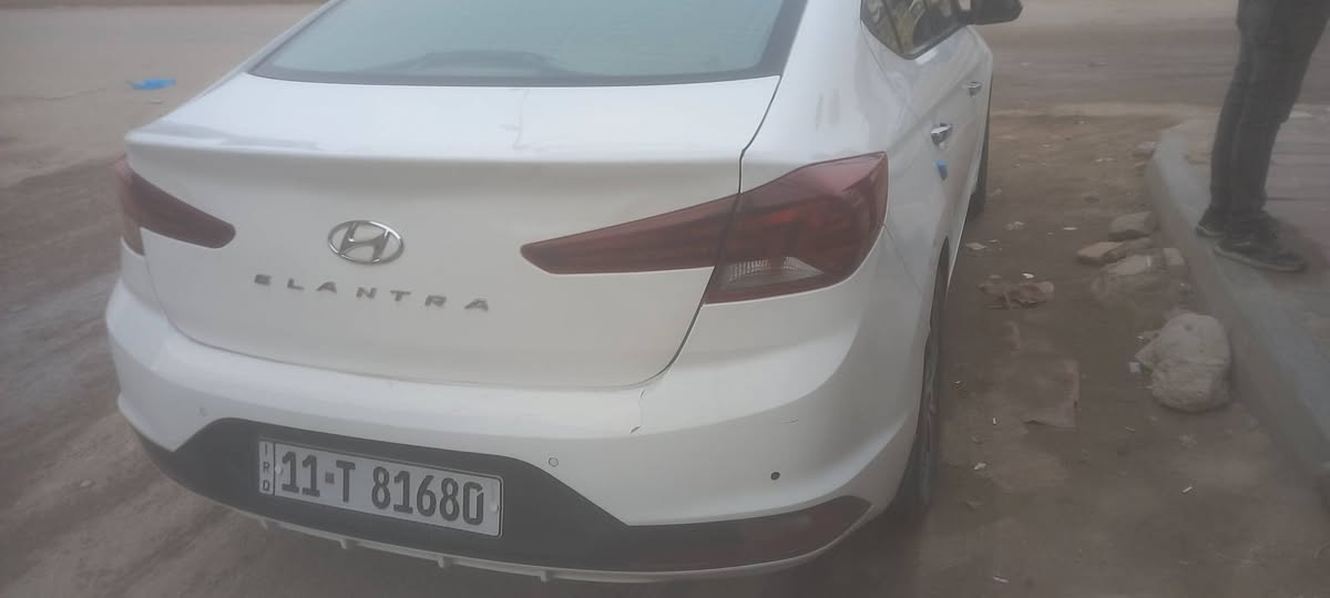 سلام عليكم النتره موديل ٢٠١٩ حره بسمي السياره بيه ضربه خفيفه بل جنطه فول مواصفات ومكينه 2000 اي ستفسار التصال على ارقم *********** السعر  ١٥٥ وبيه مجال مكانه الناصريه المركز
