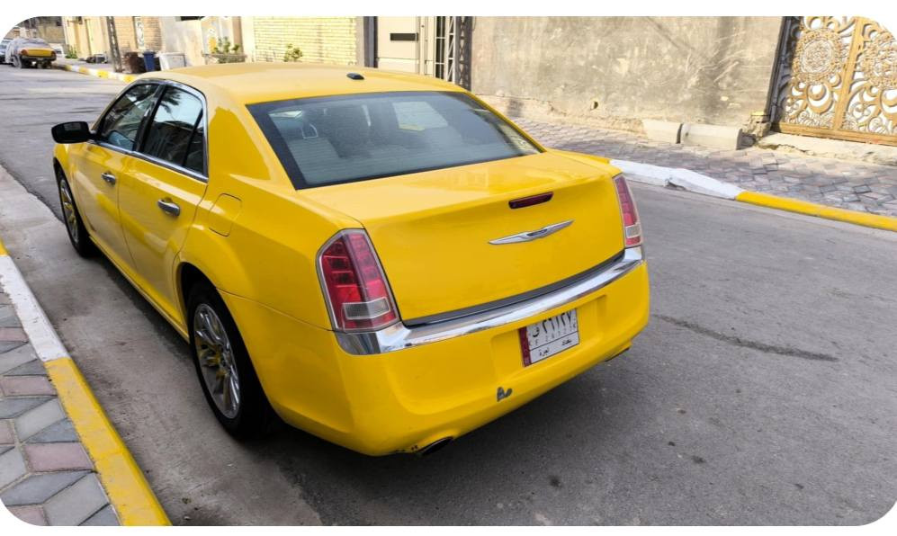 سلام عليكم أوباما كرايسلر موديل 14 أصل 
كير ماوس داخل عسلي
رقم بغداد بأسمي مداور ثاني يوم
حادث جاملغ امامي جهت السايق فقط
كير ومكينه مكفولات سياره حلوه وخير من الله
مكان السياره واسط نعمانية
السعر 175 وبيها مجال بسيط للشراي

للاستفسار الرقم ***********
