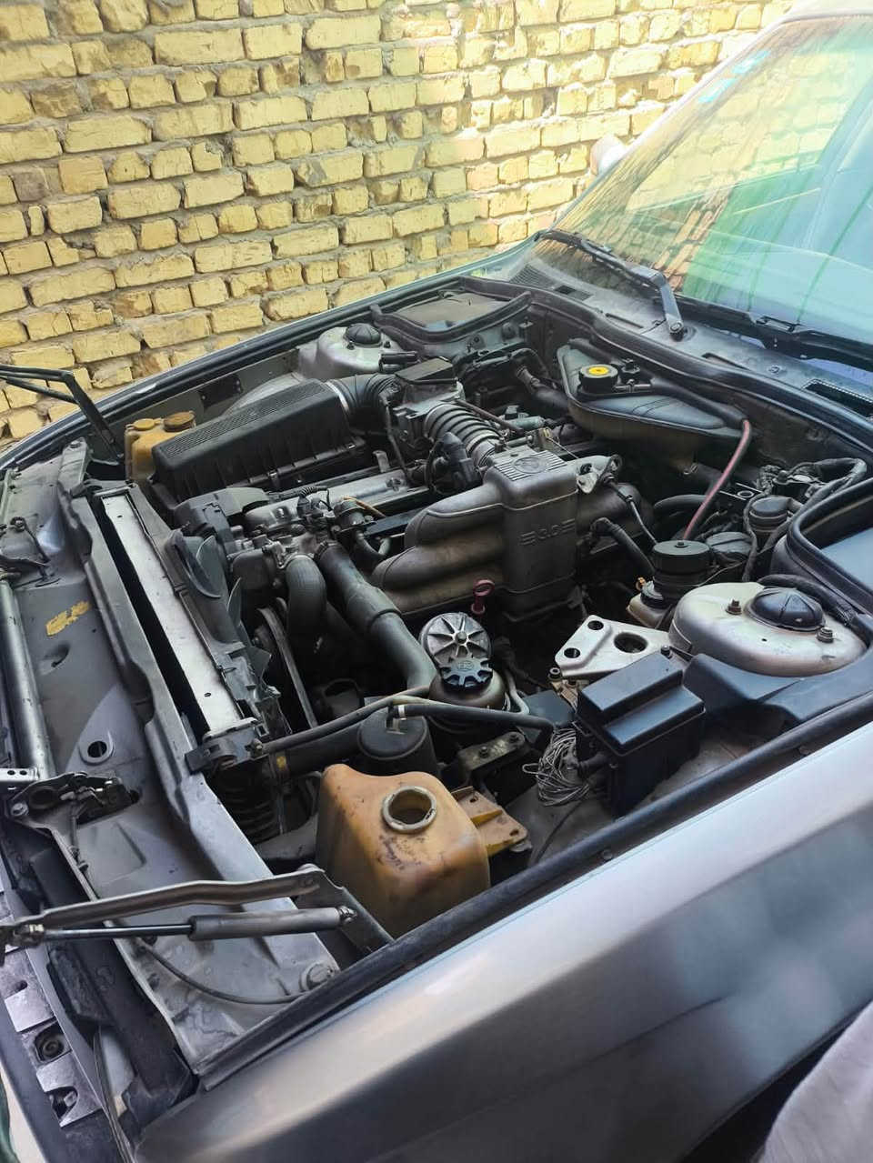 السلام عليكم
سياره بي امbmw 735i موديل1991

سياره فول موصفات فتحه

سياره بدون صبغ وبدن حادث 

سياره حلوه كير ومكينه كفاله 

سياره كشنات جلد 

سياره مناقصه اي شي 

سعر السياره55

مكانه السماوه

الرقم ***********
