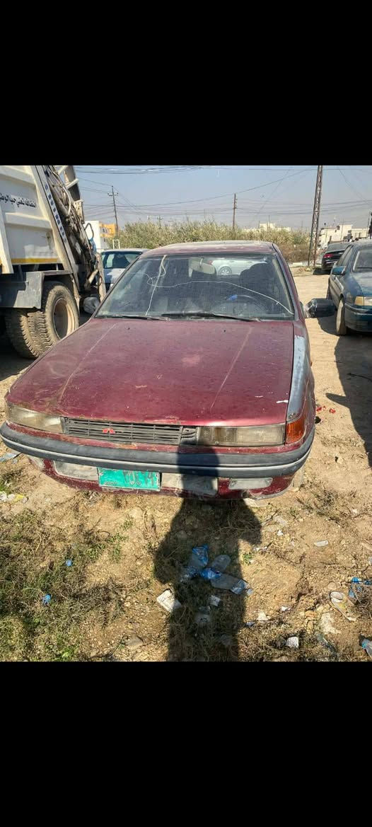 لانسر
محرك أو كير زينات 
وكاله أو تحويل سنويه خضره 
السعر 18او بي مجال
***********
