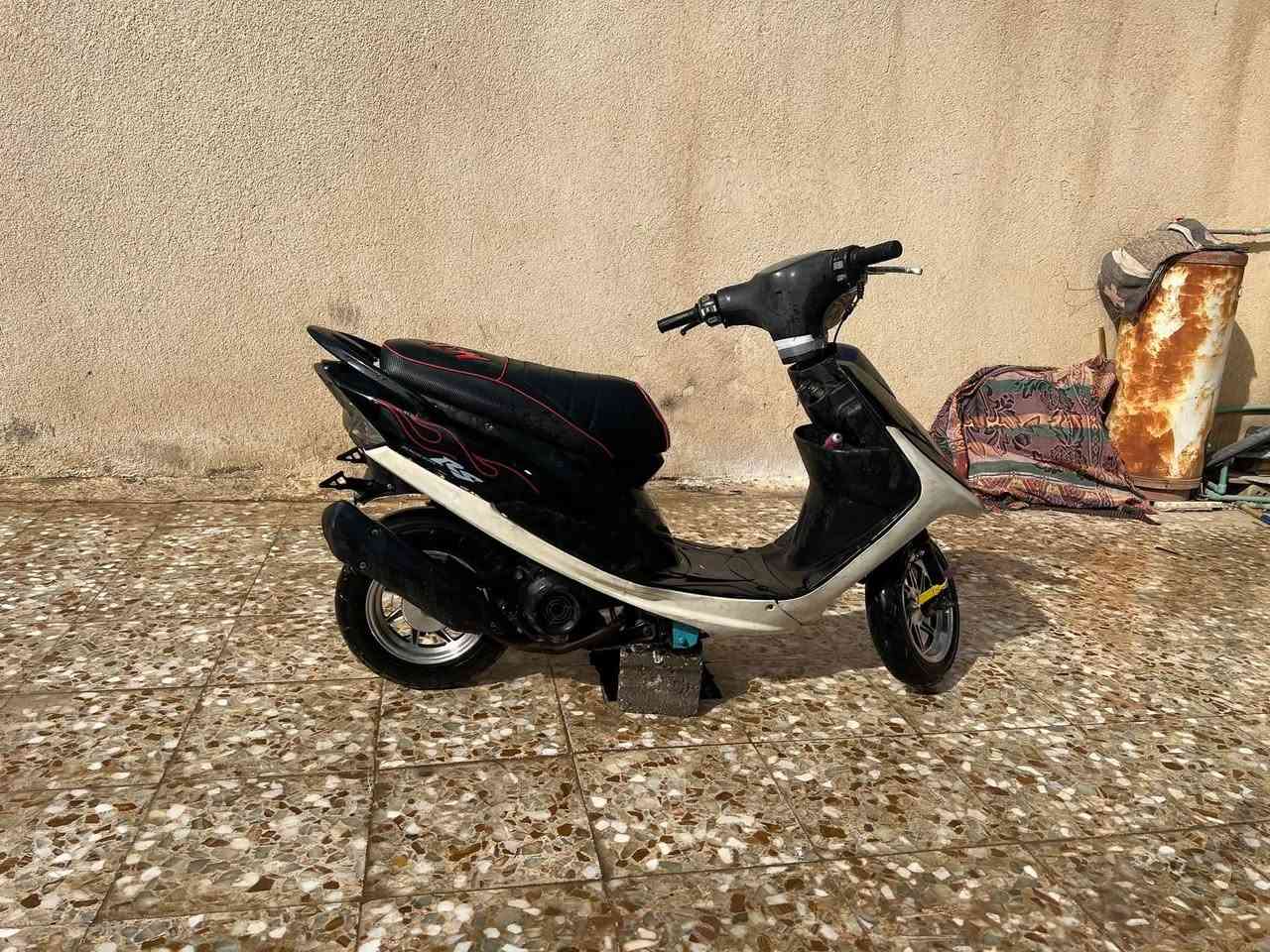 السلام عليكم
ماكس عدله للبيع بوشه 49 مكينه ناعمه لا تبخر ولاتنقص 
صالنصه FM كلجات رياضي شلعه ومعدل دراجه تخبل بيها ملاحضات بسيطه ماتكلف 20 الف السعر 425 وبيها مجال


**إذا كنت صاحب هذا الإعلان وتريد حذفه لأي سبب، رجاءا أرسل رسالة إلى الدعم الفني**