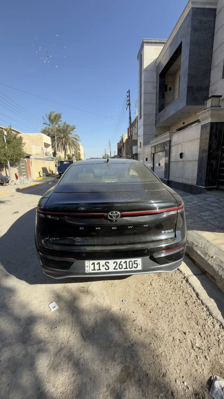 ماشاءالله كراون 2023
اسم المركبة : تويوتا كراون SAS بعدها بل ضمان 
الموديل (الطراز) : 2023
عدد الاسطوانات (سلندر) : 4
‏ممشى السيارة 58 الف 
سعة المحرك : 2500 هايبرد
‎المواصفات
شاشة الكبيره
سماعات من نوع JBL
كار بلي و اندرويد اتو
عداد ديجتل
رادار امامي
رادار خلفي
خروج عن المسار
نقاط عمياء
تبريد مقاعد
ستارة خلفية
شحن لاسلكي
هاند بريك اوتو
اتو هولد
5 كيمرات محيطية
(NORMAL, SPORT , ECO) وضعيات القياده
ذاكره لحفظ كرسي السائق
فتحة صقف
مكابح مانعة للانزلاق ABS
حساس ضغط الإطارات 
مرايا جانبية كهرباء

964 787 586 4600
