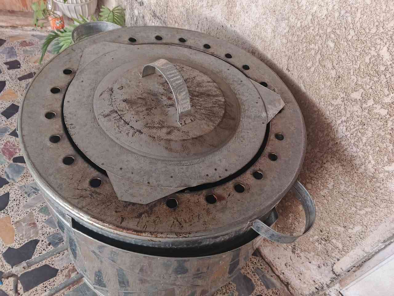 تنور للبيع نضيف جداً  نفس ما موضح بصورة قطره ٧٠ سم  سعر ٥٠ الف مكاني بغداد البياع


**إذا كنت صاحب هذا الإعلان وتريد حذفه لأي سبب، رجاءا أرسل رسالة إلى الدعم الفني**