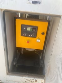 بيركنز 4 بستم كاتم  20كيفي مشتغله 917  ساعه على وضع الشركه  0770421671...