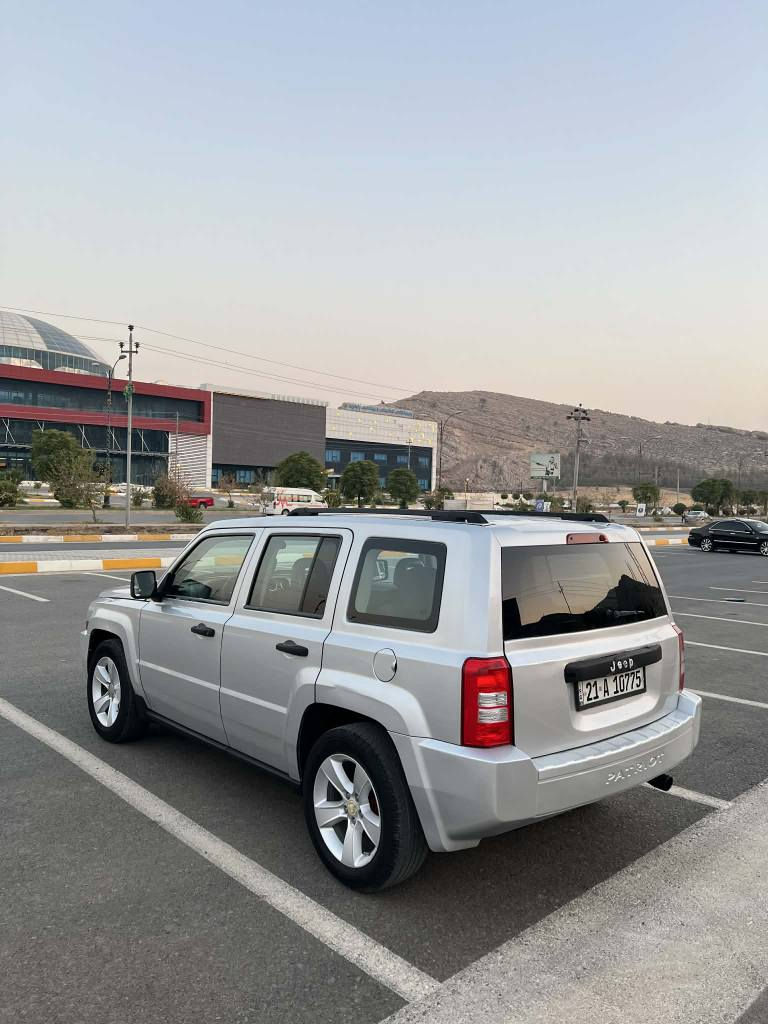 هەرزانترین نرخ خوار هەموو بازار نرخ 80$ یەک تۆز مەجال
ژ.ت  ***********
***********  ڤایبەرو واتسئاپ
جێپ پاتریۆت مۆدێل 2009
ڕەنگێکی جوان سلڤەری ئاووی
سەنەوی و ژینگەی تاکوو 2028 تازەیە
2ڕۆژە کامل ژێریم تووند کردۆتەوە
حەمامی کامل دەرەوەو ناوەوەی کراوە
مەکینەی 24ی تاک ئەکسلی مەڕغووبە
مەکینەی نەکراوەتەوە
دەبڵ گێڕە( گێڕ عادی و تۆماتیک)
چوار جام کارەبایی و ABS
قفڵ مەرکەزییە
چوار وویل و تایەی شازی لەژێرە
سەیارەکە دەرگای دواوەو بۆنیت و چەمەلەخی بۆیاخە بەبێ شانصی و بەتانە
سەقفی وەک شووشە وایە هیچ کاڵبوونەوەیەکی نیە
سەیارەیەکی بەرزو عائیلەیە
سعری:80گەڵاو کەمێک مەجالە
وەکالەو بەناوکردن و غڕامە بەشەرت
***********
*********** رانية, السليمانية
