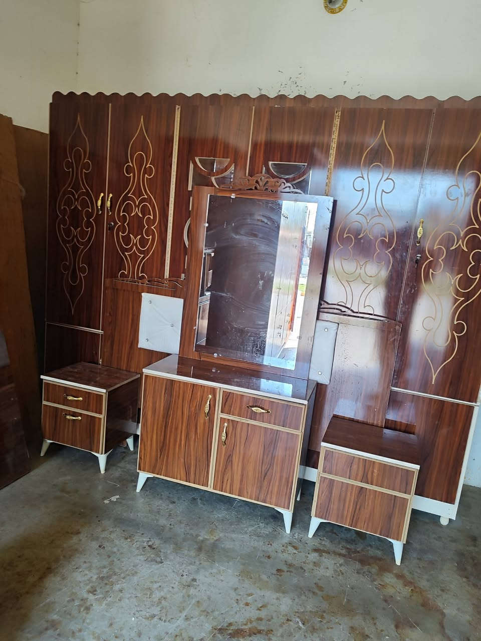 #غرفه نوم مستعمله شغل كركوك قطعتين لا شد ولا فتح نضيفه ما بيها عيب درجه اولى 
#الرقم *********** واتساب واتصال
