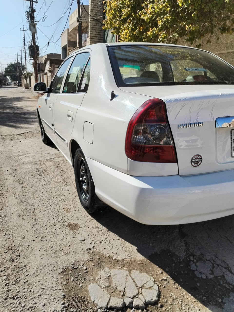 السلام عليكم فيرنا ٢٠١٤ جاملغ امامي صبغ فقط باقي السياره مكفوله لا ضربه لا تبديل لا صبغ سونار موجود مكينه جديده جاهزه السيارة حداديه تخم تاير باتري كله جديد ماشيه ١٦٠ مكاني بغداد الجديده الأمين رقمي *********** السعر ٧٤
