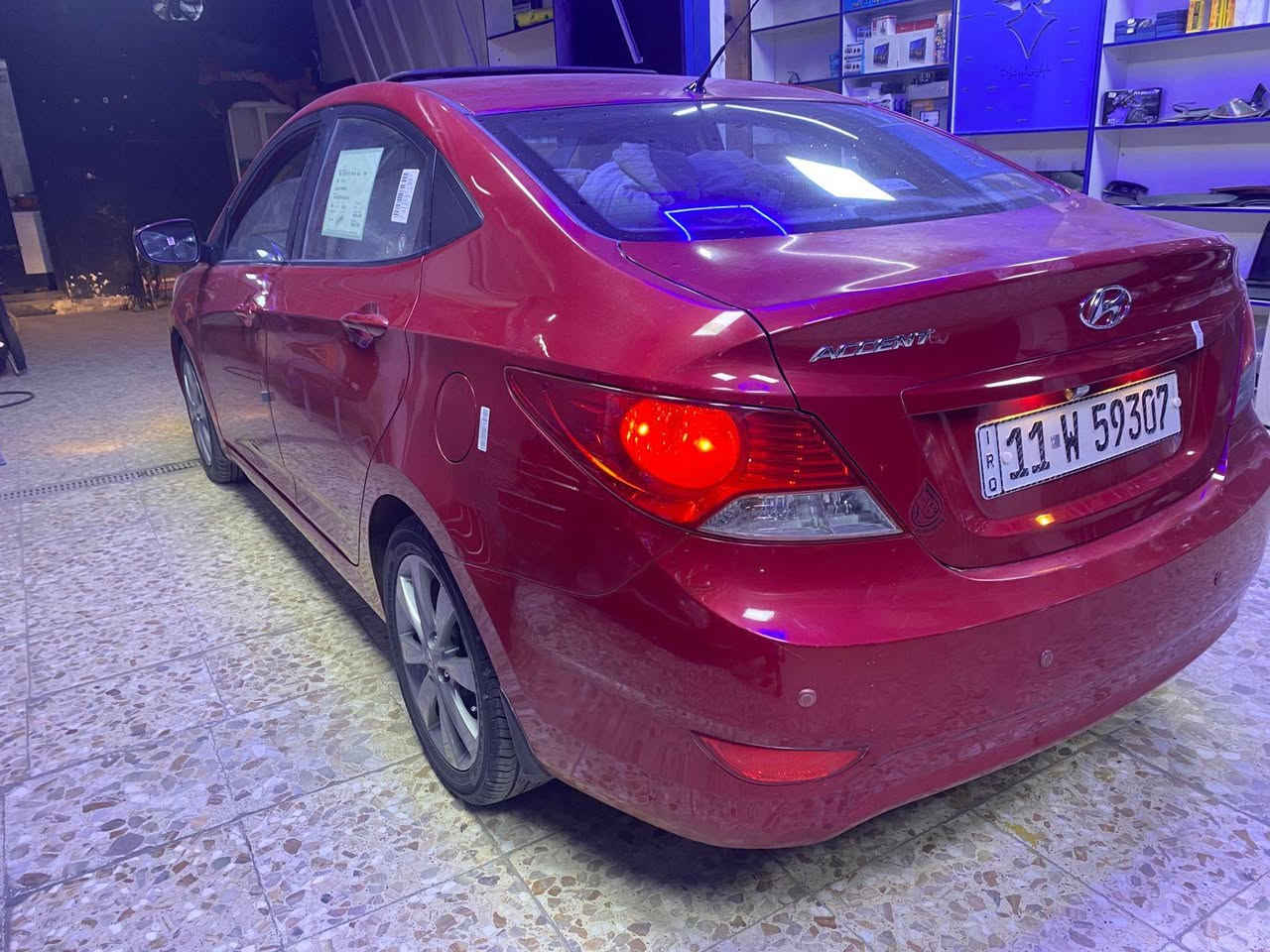 السلام عليكم اكسنت 2015 خليجي فول مواصفات بلو سياره كفاله عامه من الصبغ والفتح والتبديل والبارد سياره جديده بمعنى الكلمه شرط للسونار محرك 1600 دوش قطرتين كير ومحرك جدد تبريد ثلج صدر جديد رقم بغداد انكليزي سنويه ورقم جدد السعر 108 بي مجال مكاني بغداد الكراده ***********
