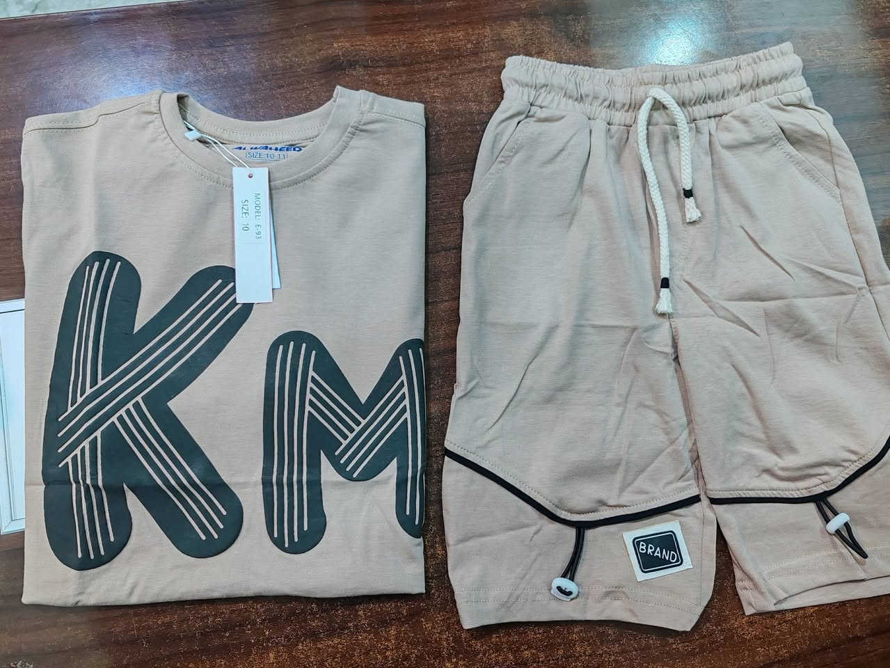 طقم برموده ولادي ماركه💥 🔥 
خامه قطن  فول شرط الفحص
قياس 8 الى 12 سنه
السعر 10 فقط


**إذا كنت صاحب هذا الإعلان وتريد حذفه لأي سبب، رجاءا أرسل رسالة إلى الدعم الفني**